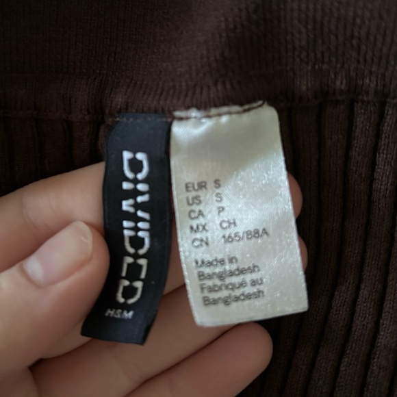 Brown long sleeve tight fitting going out shirt - Picture 3 of 4